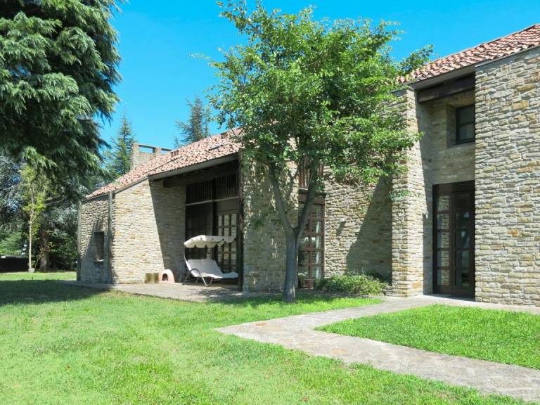 Case vacanze a Santo Stefano Belbo, l'incanto delle Langhe - HomeToGo