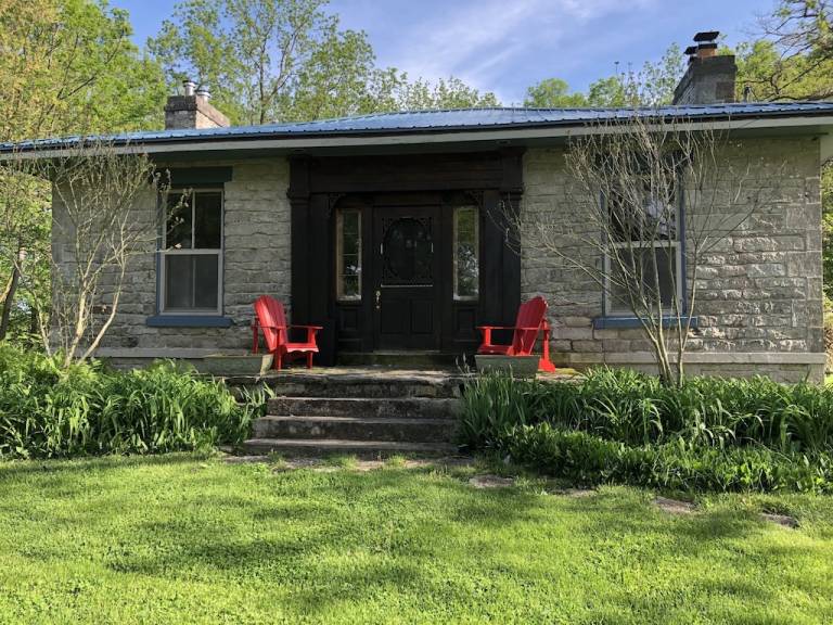 Pelee Island Vacation Rentals from 106 HomeToGo