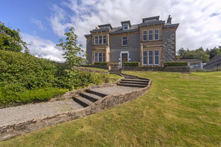 Oban Vacation Rentals from 82 HomeToGo