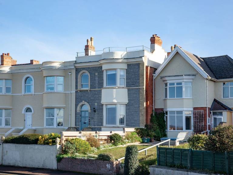 Burnham on Sea, Somerset Apartments Book Holiday rentals &