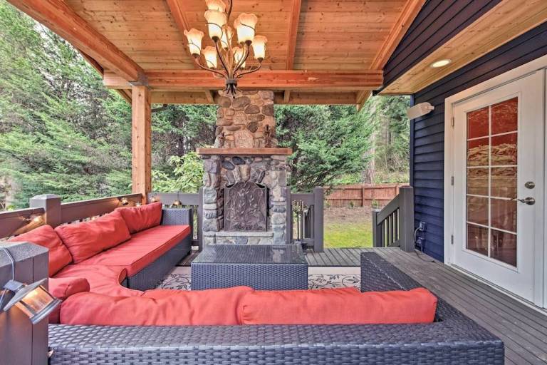 Stay at a Woodinville vacation home in the heart of wine country - HomeToGo