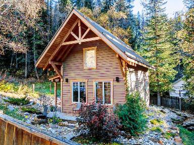 Chalet Internet Field