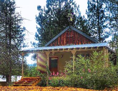 Explore Idaho City's natural environment with a vacation rental - HomeToGo