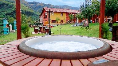 Casa de vacaciones en Teverga: el Pueblo Ejemplar de Asturias - HomeToGo