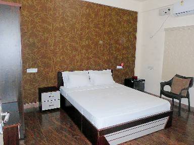 Private room Aircondition Mamangalam