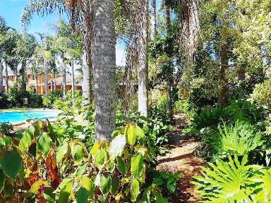 See the Great Lakes from a comfortable Taree holiday house - HomeToGo