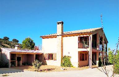 Casa de vacaciones en Calanda, los sonidos de Teruel - HomeToGo