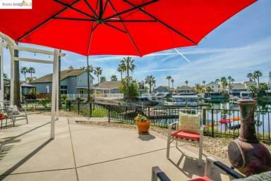 House Discovery Bay