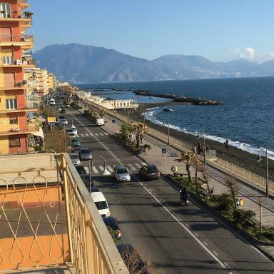 Ferienwohnung Terrasse/Balkon Neapel