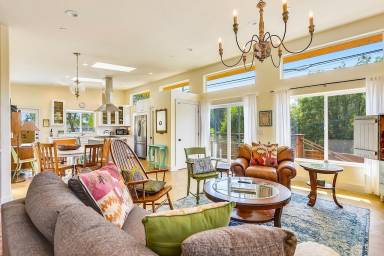 House Forestville