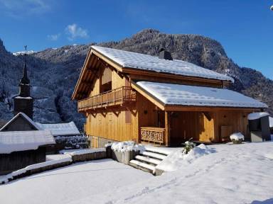 House Sixt-Fer-à-Cheval