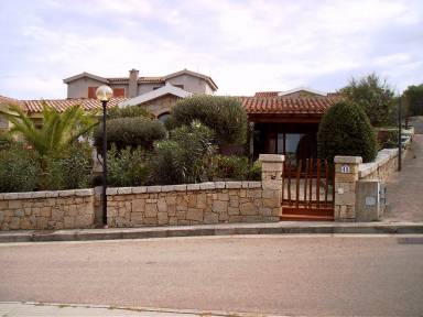 Casa Vignola Mare