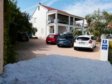 Apartament Srima