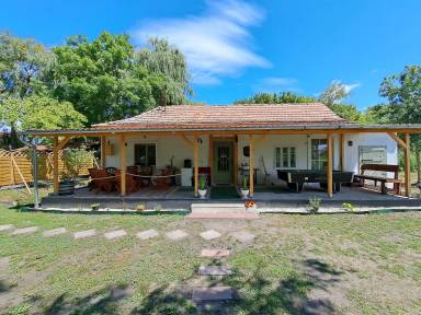 Hus Balatonmáriafürdő