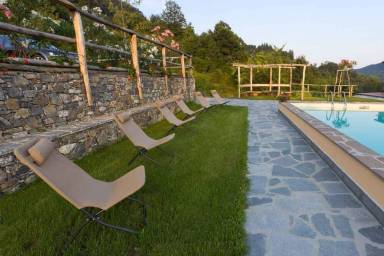 Villa Pool Varese Ligure