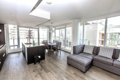 House Pool Oak Bay