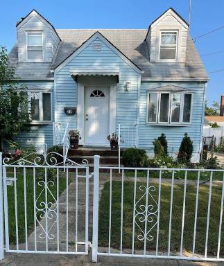 House Balcony/Patio Garden City
