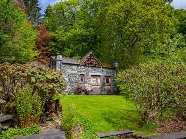 Cottage Lake District National Park