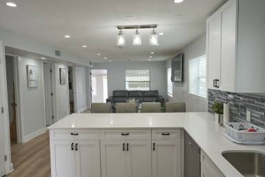 House Pet-friendly Melrose Park
