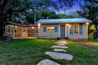 Cottage Helotes