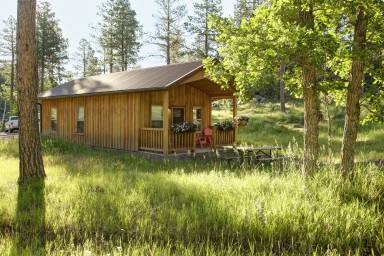 Cabin Keystone