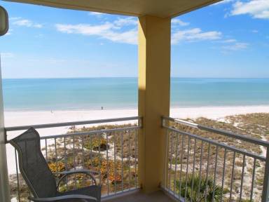 Madeira Beach Condos & Vacation Rentals from $123 - HomeToGo