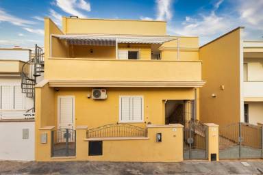 Un appartamento vacanze a Lido Marini, nel blu della costa salentina - HomeToGo