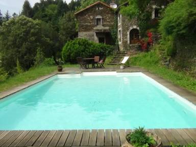 Longère Balcon Génolhac