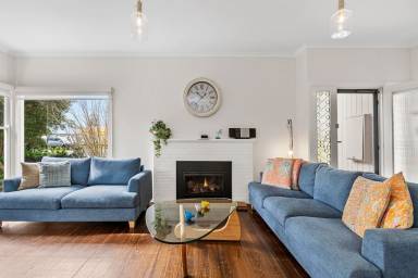 Experience the best of Mornington at a holiday house in Tootgarook - HomeToGo