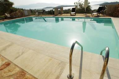 Apartament Ellomeno