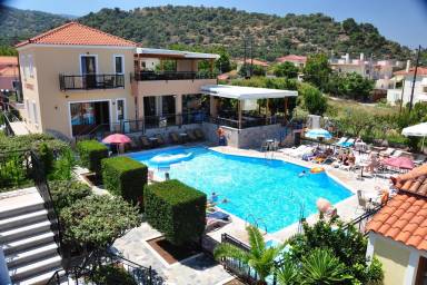 Genieten in een vakantiehuis op het mooie eiland Lesbos - HomeToGo