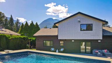 House Pool Squamish