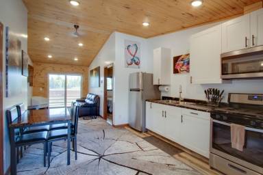 Apartment Kitchen Interlochen
