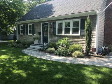 Cottage Pool Teaticket