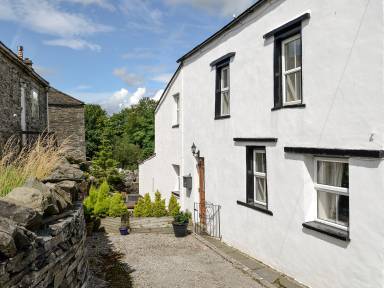 Cottage Balcony Stainforth