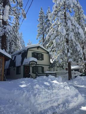 Cabin Snow Summit Ski Resort