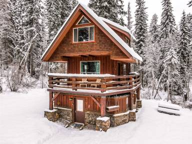 House Kitchen Whitefish
