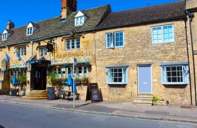 Enjoy the charms of the Cotswolds from a Winchcombe holiday cottage - HomeToGo