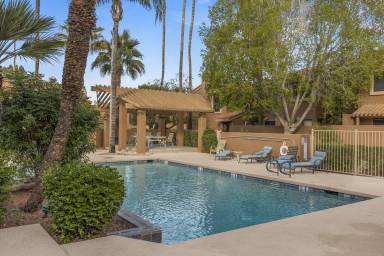 House Kitchen Desert Ridge