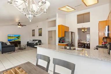 House Victorville