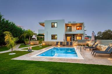 House Perivolia