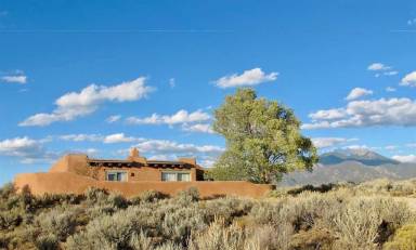 House Taos