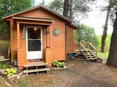 Cabin Balcony/Patio Trego