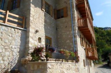 Casa vacanze a Rovereto: alla scoperta delle meraviglie del Trentino - HomeToGo