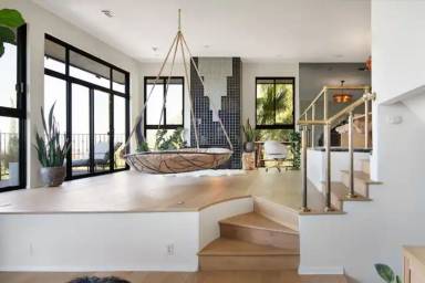 House Woodland Hills
