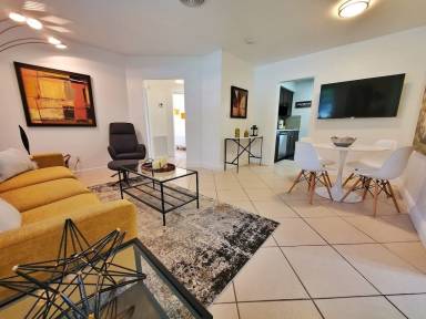 House Pet-friendly Glenvar Heights