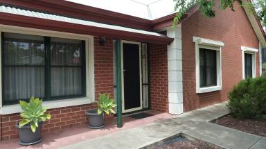 House Pet-friendly North Adelaide
