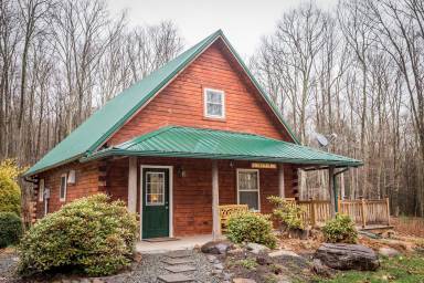 Cabin Benton