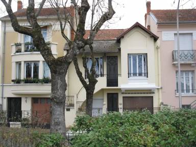 Apartment Balcony Espinasse-Vozelle