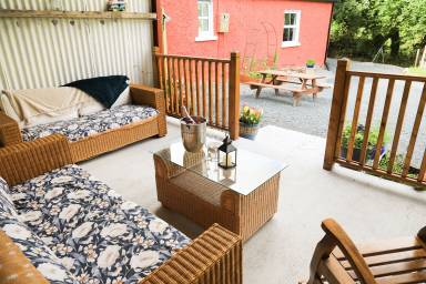 Cottage Pet-friendly Killygreagh